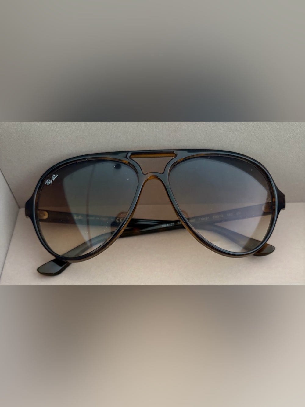 Ray-Ban Women's Tortoiseshell Aviator Sunglasses with Brown Gradient Lenses